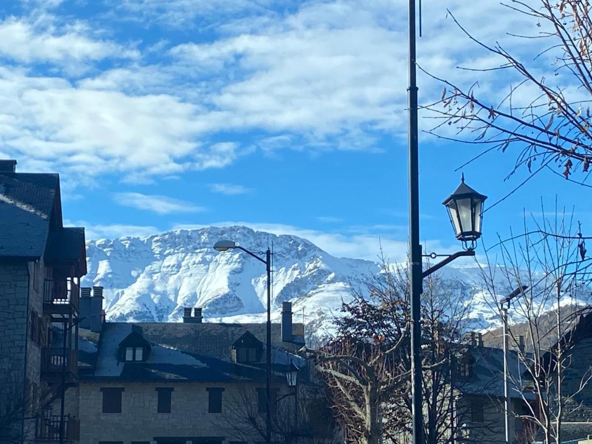 エリステCheck-In Casas Cumbre De Benasqueアパートメント エクステリア 写真